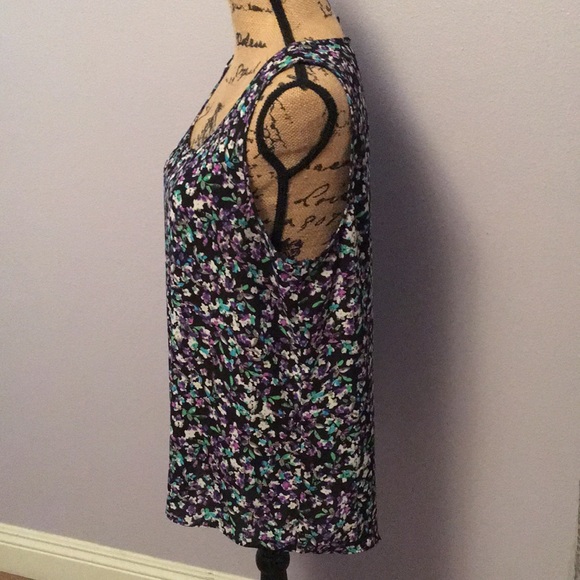 Express Top - Picture 2 of 4